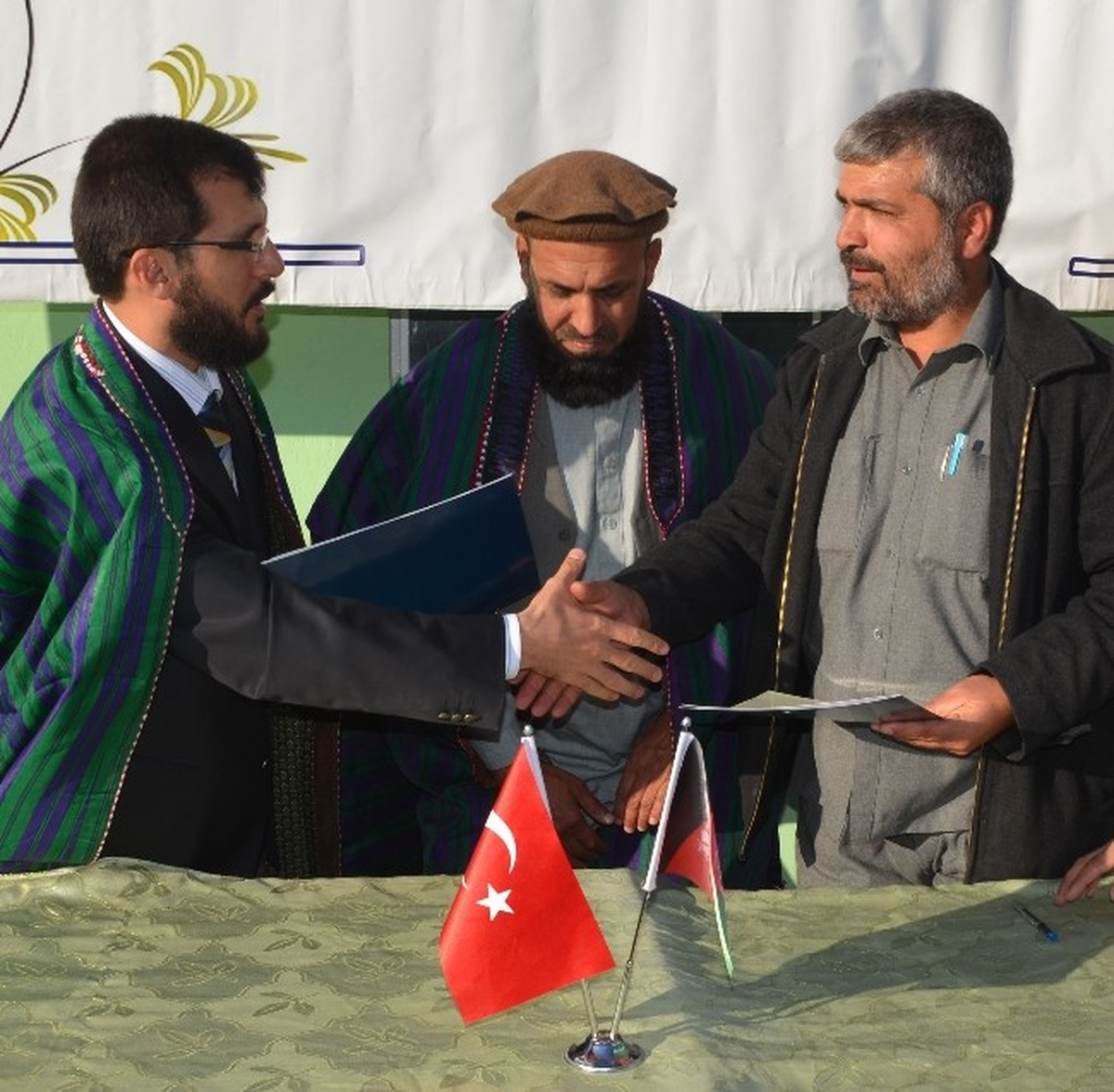 Afganistan\'da Eğitime Destek Devam Ediyor