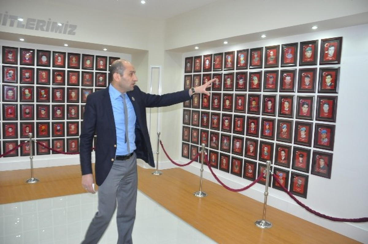 Afyonkarahisar\'da Şehitler Derneği Yeni Yerinde Hizmete Girdi