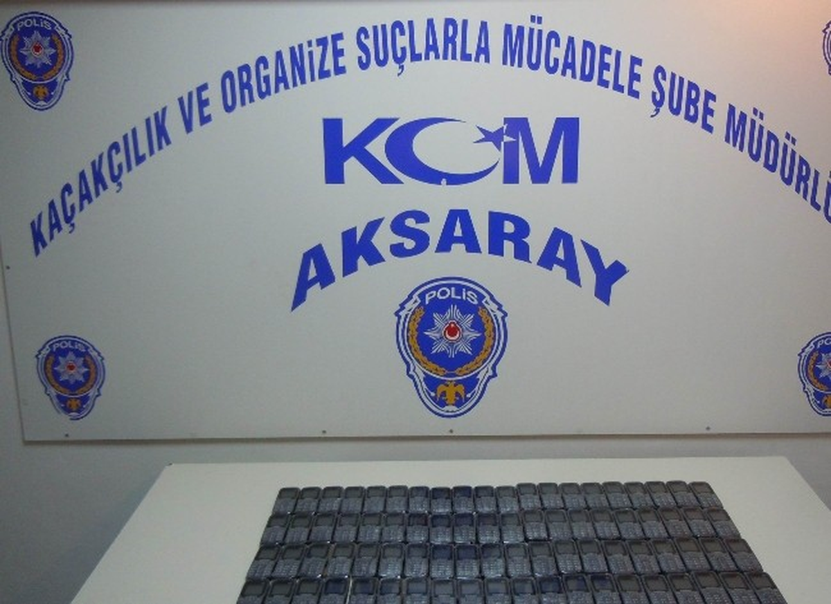 Aksaray\'da Kaçak Cep Telefonu Operasyonu