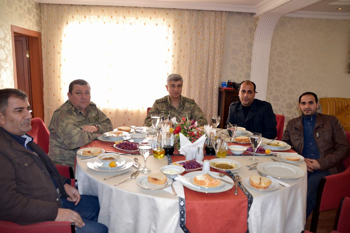 Asker Ailesinden Komutana Ziyaret