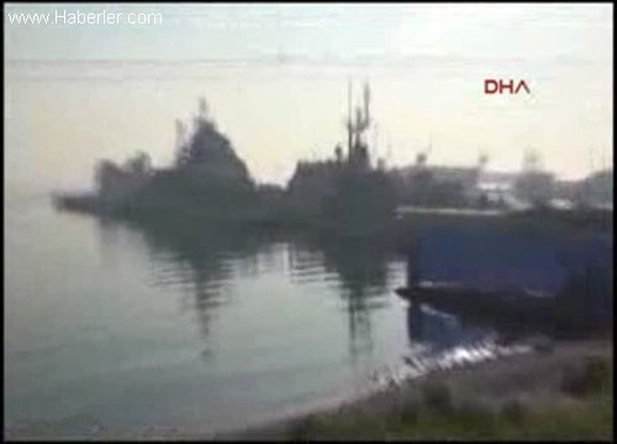 Askeri Tersanede Römorkör Yan Yattı, İçinde Askerler Var