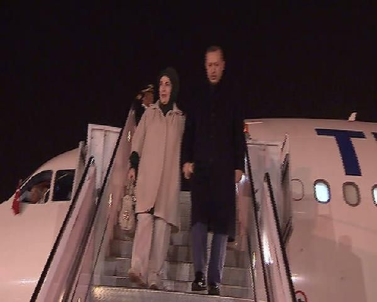 Başbakan Erdoğan Pakistan\'da Havai Fişeklerle Karşılandı