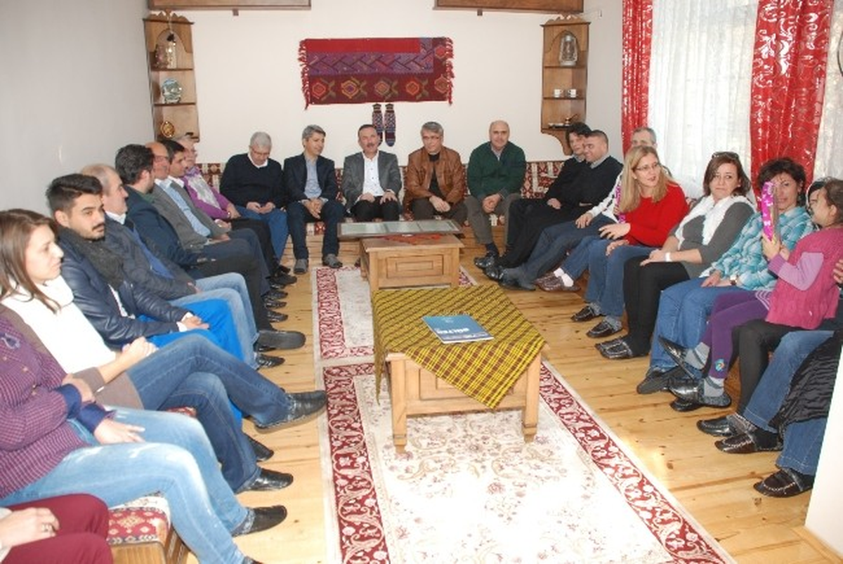 Başkan Doğan Balkan Türklerini Ziyaret Etti