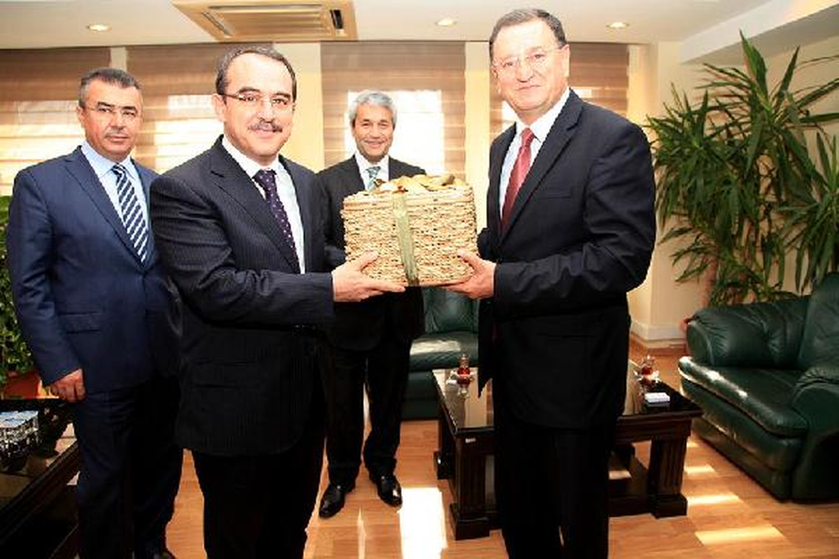 CHP\'nin Hatay Büyükşehir Adayı Lütfü Savaş