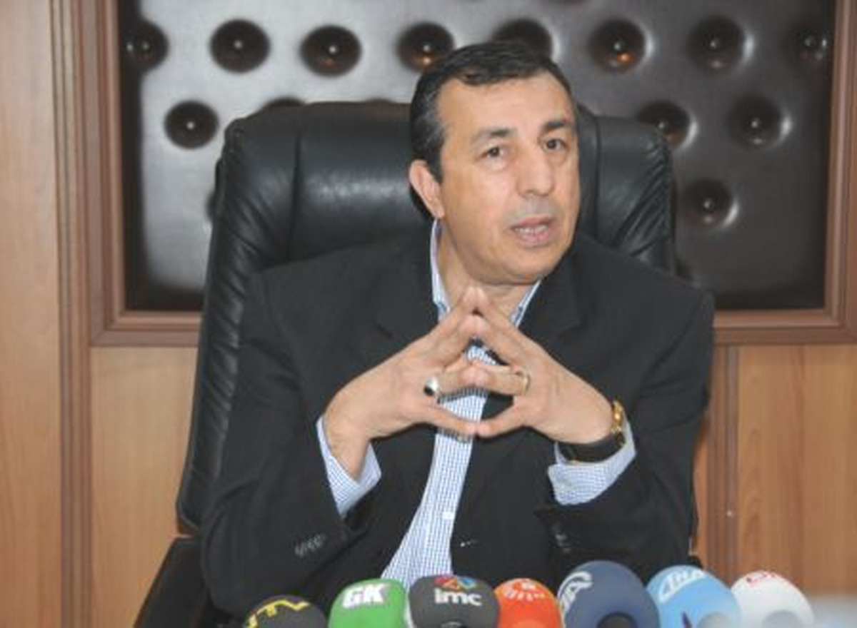 Cumhurbaşkanı Gül\'den Sur Belediye Başkanı Demirbaş\'a Davet