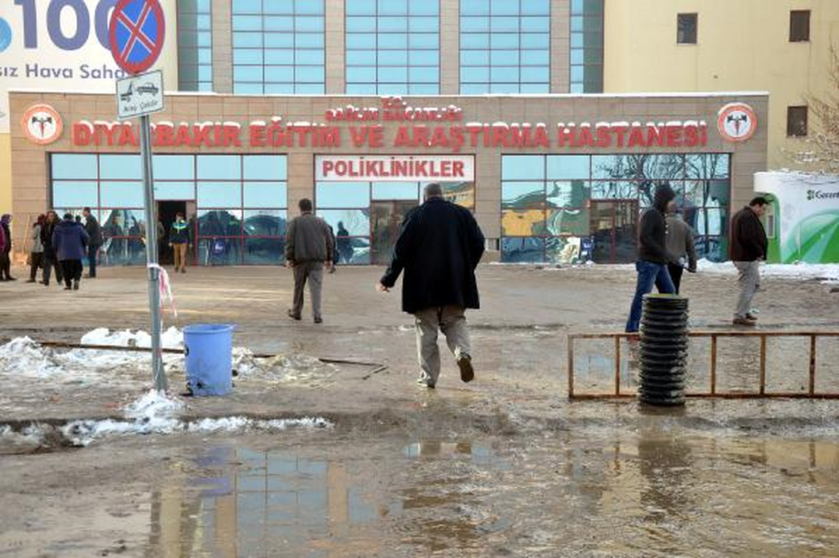 Diyarbakır Eğitim ve Araştırma Hastanesi\'nde Hastalar Üşüyor