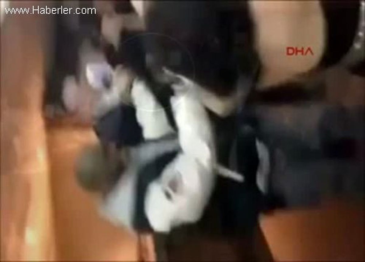 Dünyaca Ünlü Rapçi DMX Kosova\'da Halay Çekti
