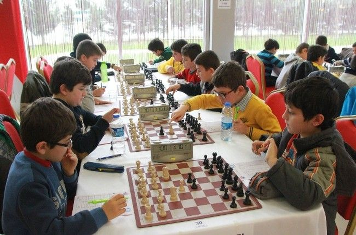 Düzce\'de Satranç Turnuvasına 186 Sporcu Katıldı