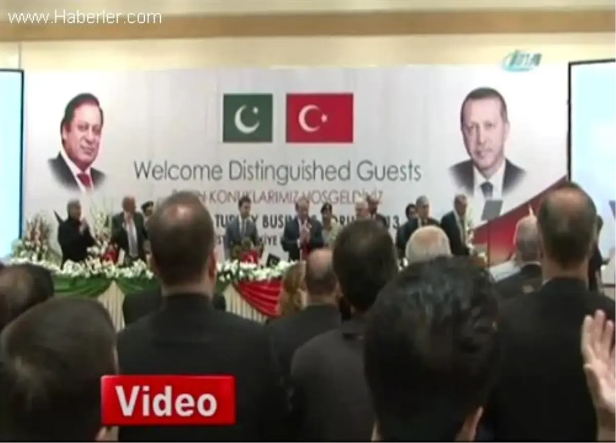 Erdoğan: \'Türkiye ve Pakistan\'ın Birlikte Ayağa Kalkmasını İstiyoruz\'