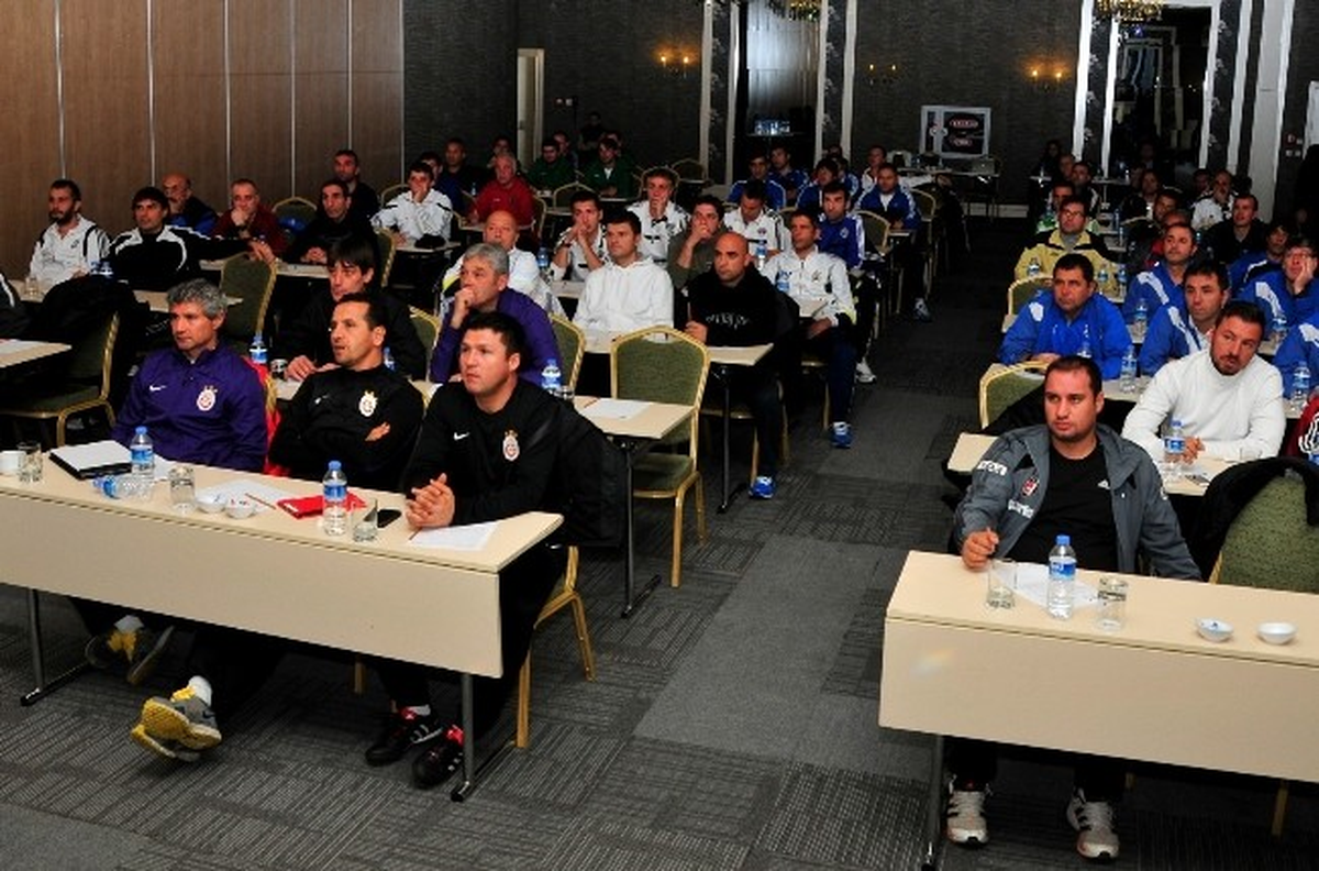 Gelişim Ligleri Workshop Programları Sürüyor