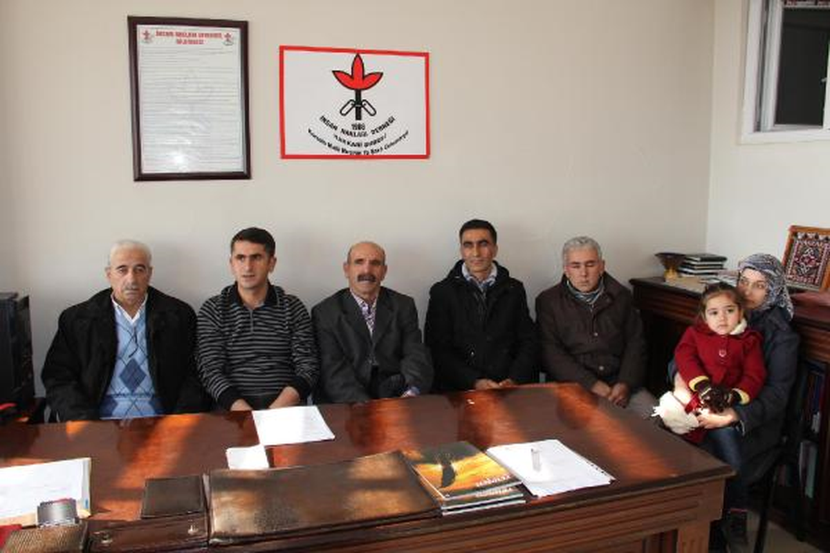 Hakkari\'de Tutuklu Çocukların Ankara\'ya Nakline Ailelerden Tepki