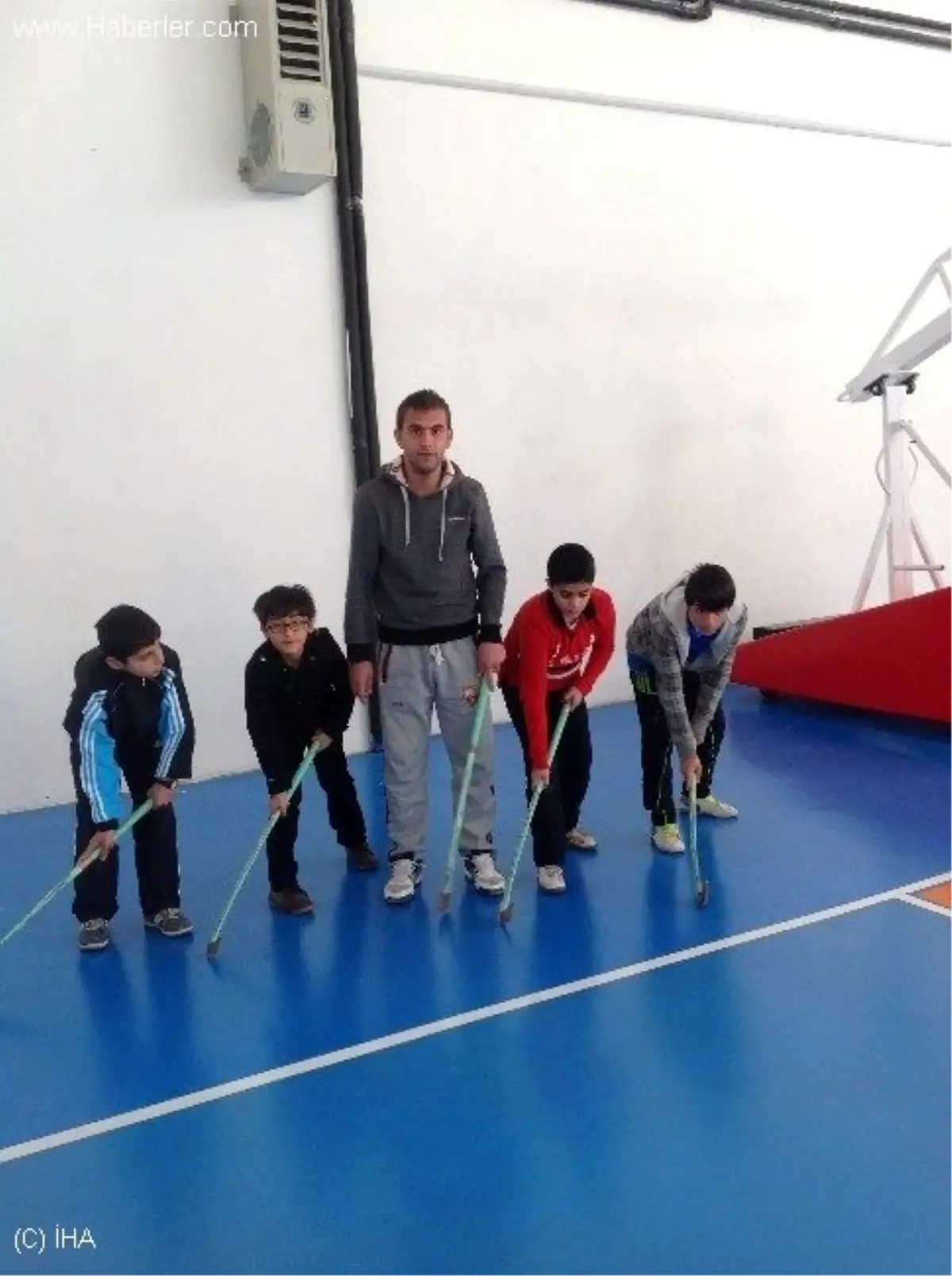 Malatya'da Hokey, Teorik ve Pratik Olarak Anlatıldı