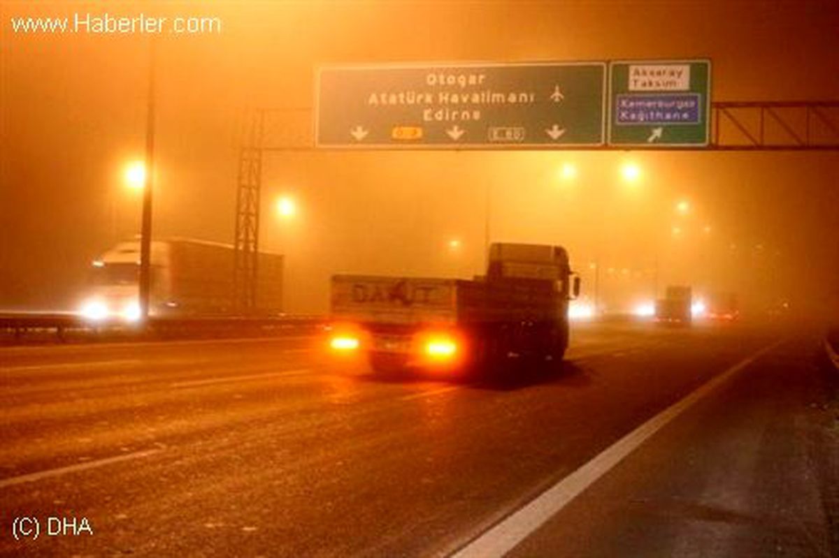 İstanbul\'da Sis Etkili Oldu