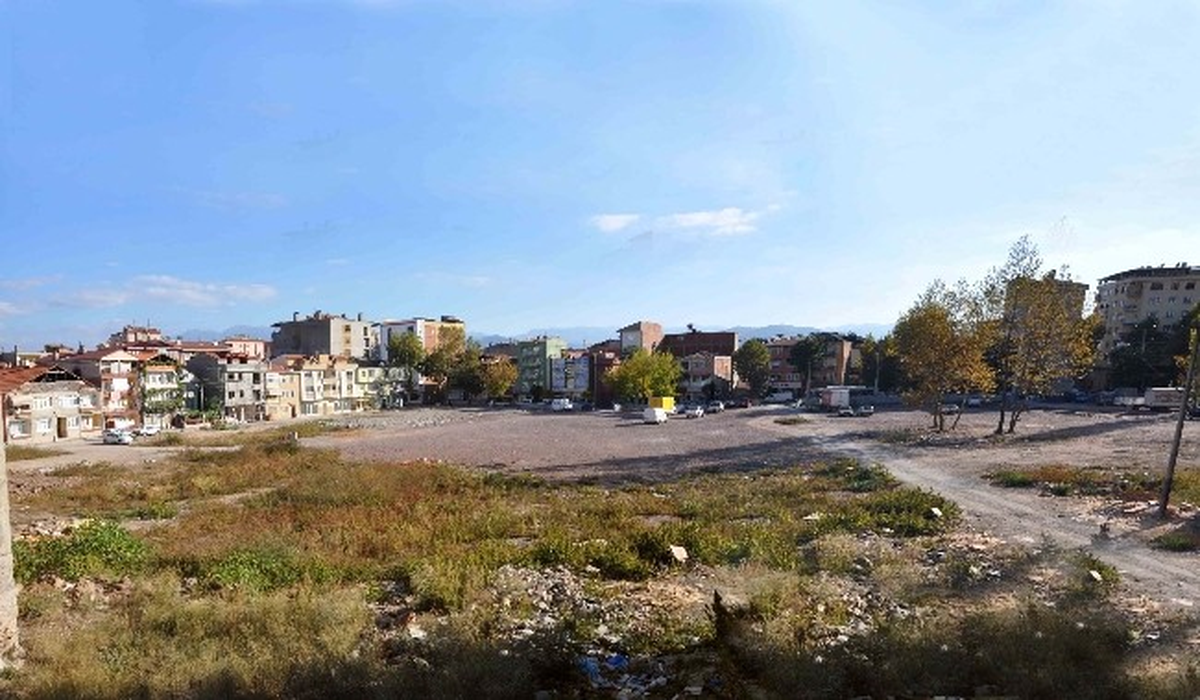 İzmit\'e Dev Otopark ve Pazar Yeri Yapılacak