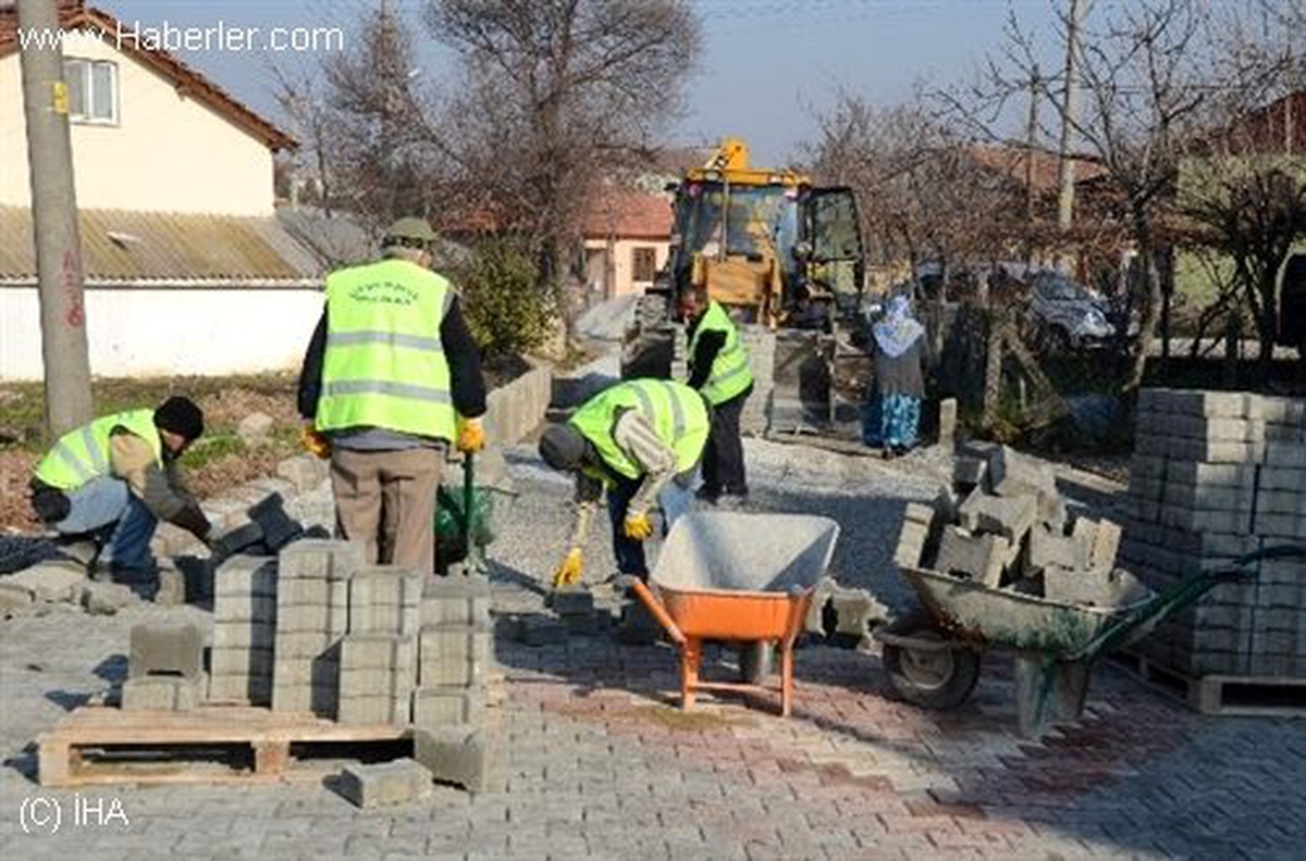 Kartepe\'de Parke Çalışması Sürüyor