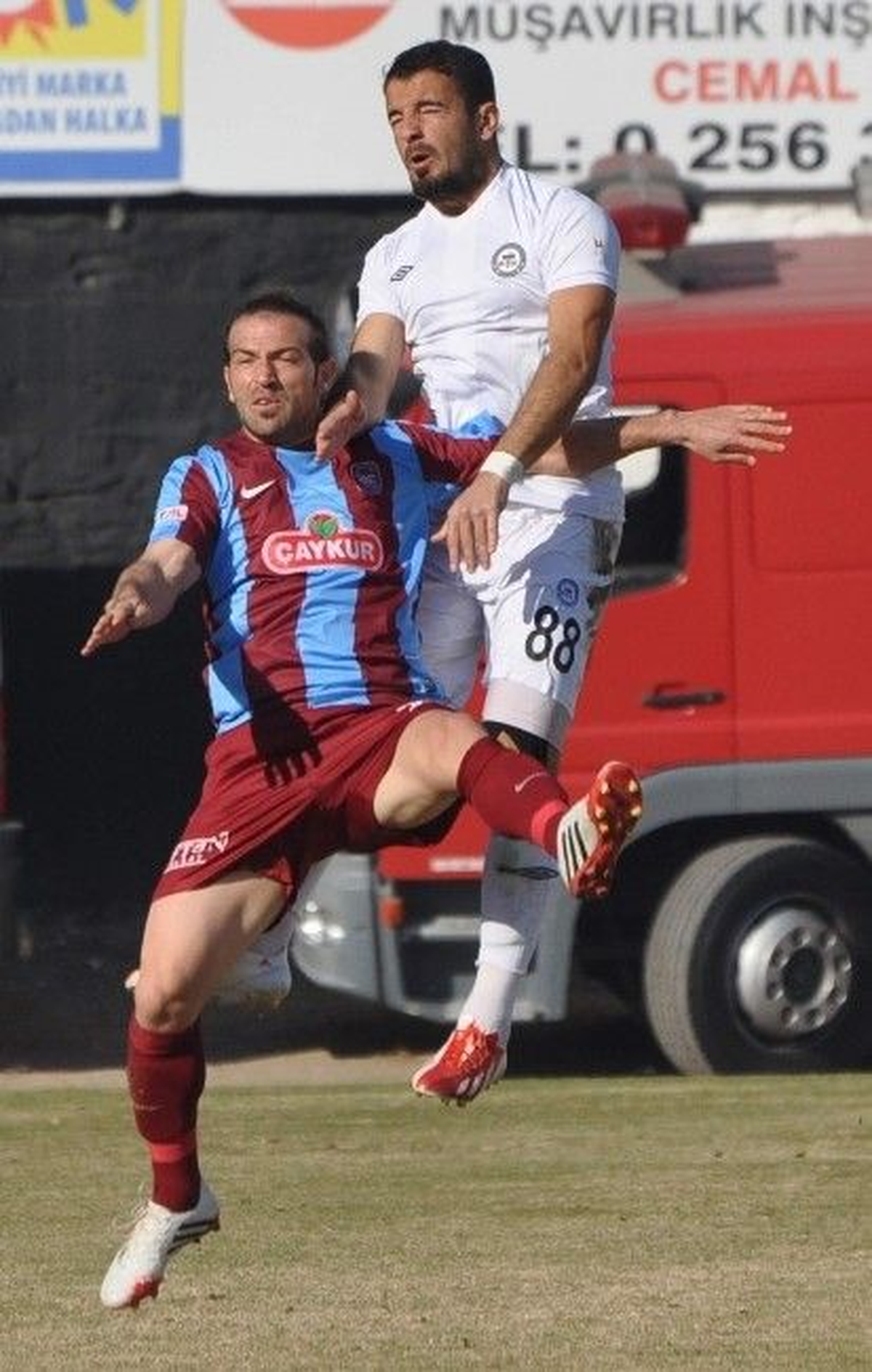 Nazilli Belediyespor - Ofspor: 2-0