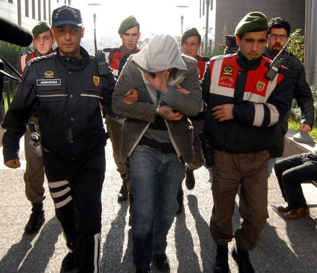 Öğretim Görevlisi Eski Eşini Öldüren Koca Yakalandı (2)