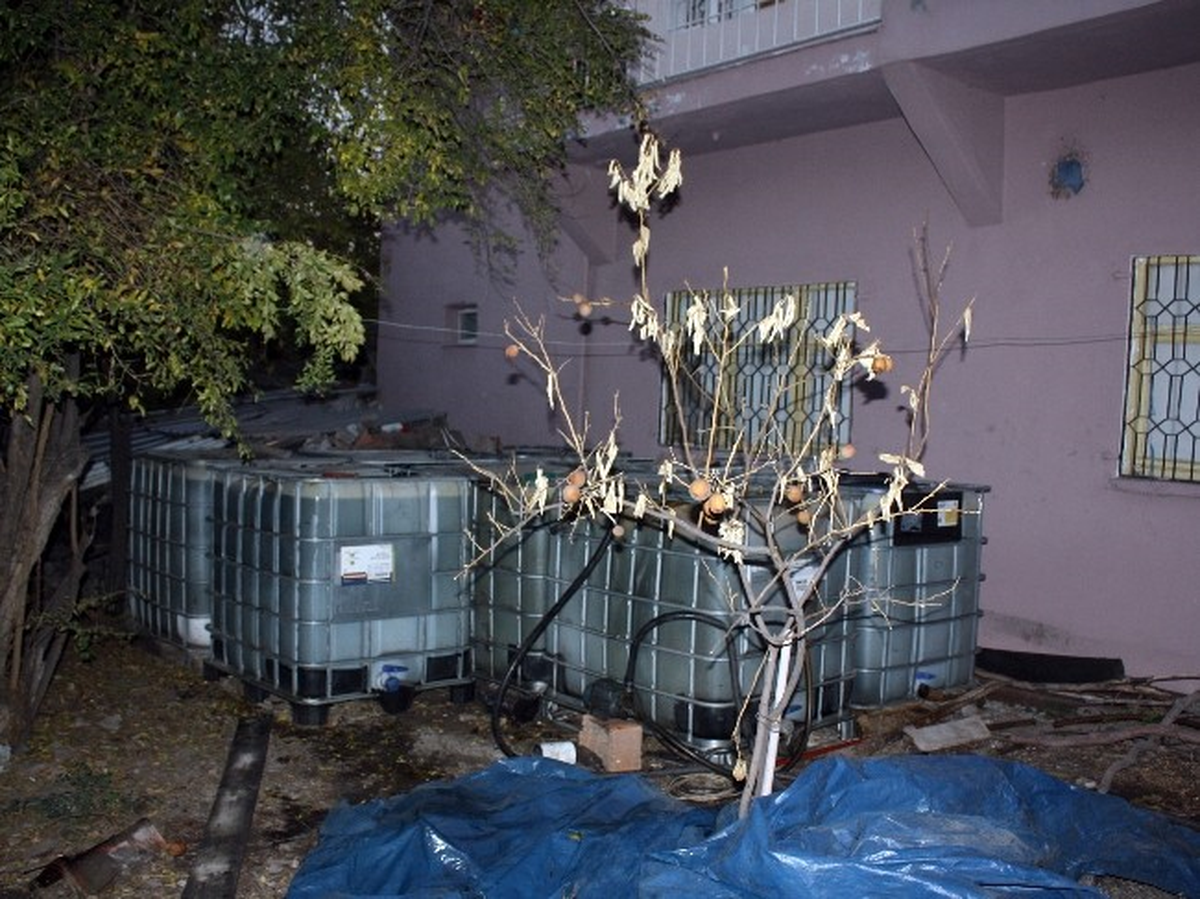 Payas\'ta 8 Bin Litre Kaçak Mazot Ele Geçirildi