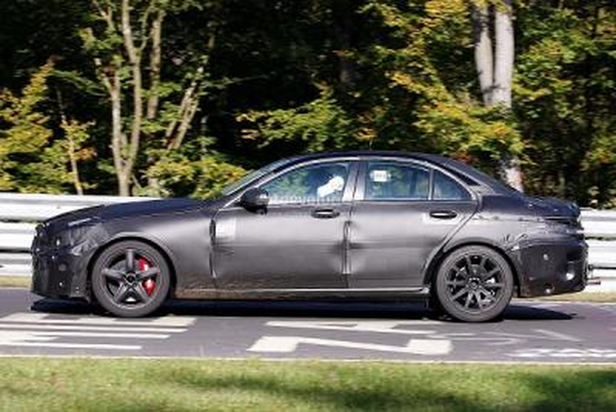 Yeni Mercedes-Benz C63 Amg Turbo Motora Sahip Olacak