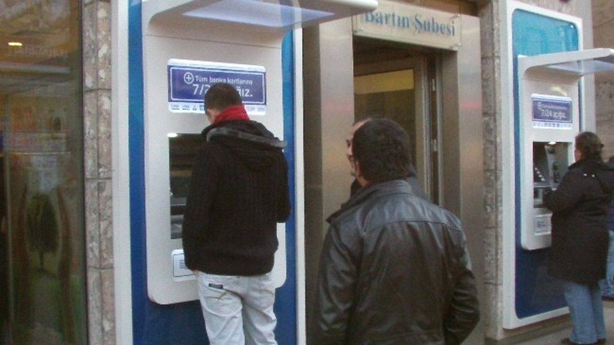 Bartın\'da Atm\'lere Kart Kopyalama Cihazı Yerleştirildiği İddiası