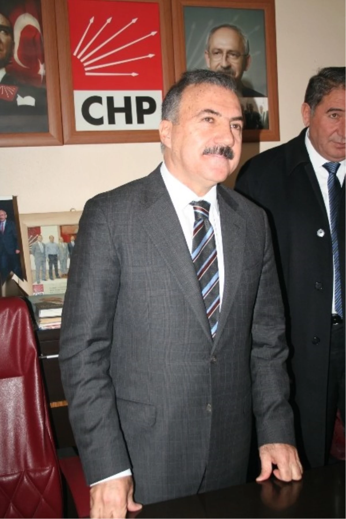CHP Kars Belediye Başkan Adayı Naif Alibeyoğlu, Partililerle Buluştu