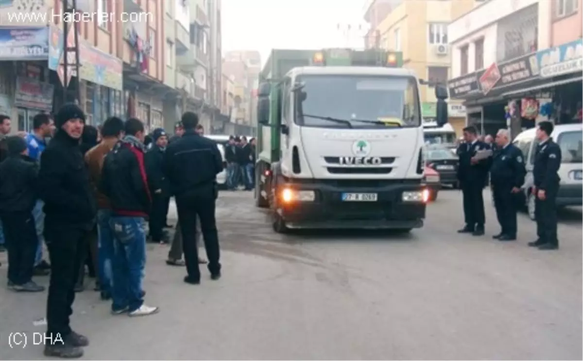 Gaziantep\'te Çöp Kamyonunun Çarptığı Çocuk Öldü