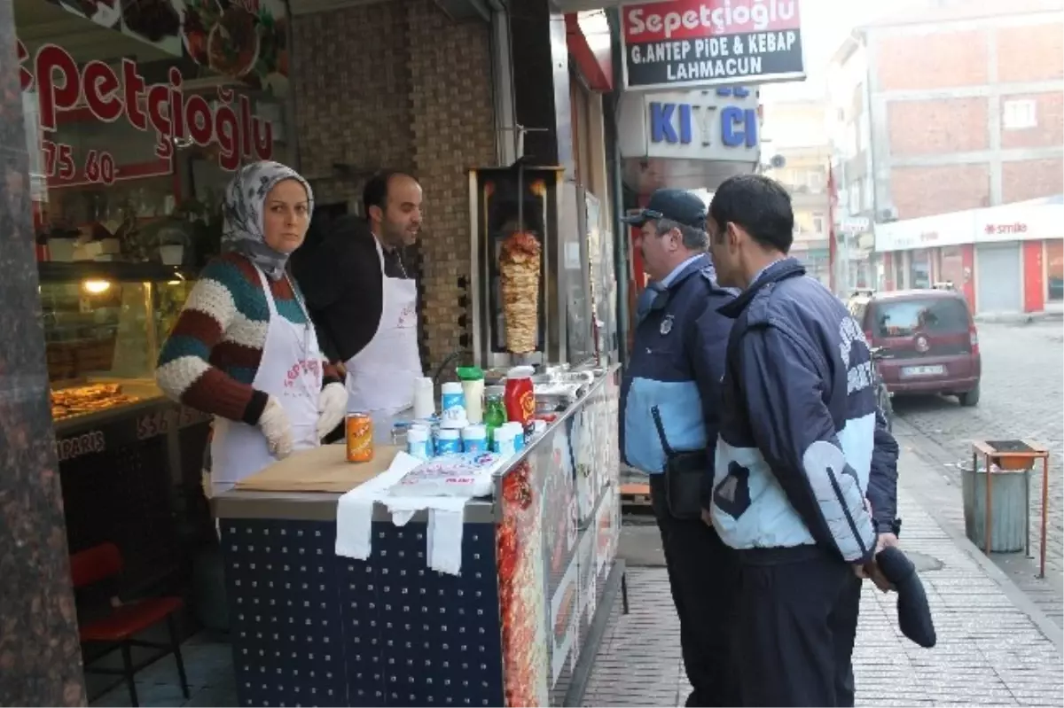 Devrek Belediyesi Zabıta Ekiplerinden İş Yerlerine Denetim
