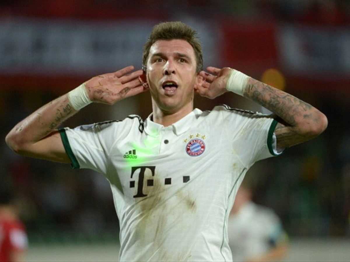 Juventus\'ta Mandzukic Sesleri