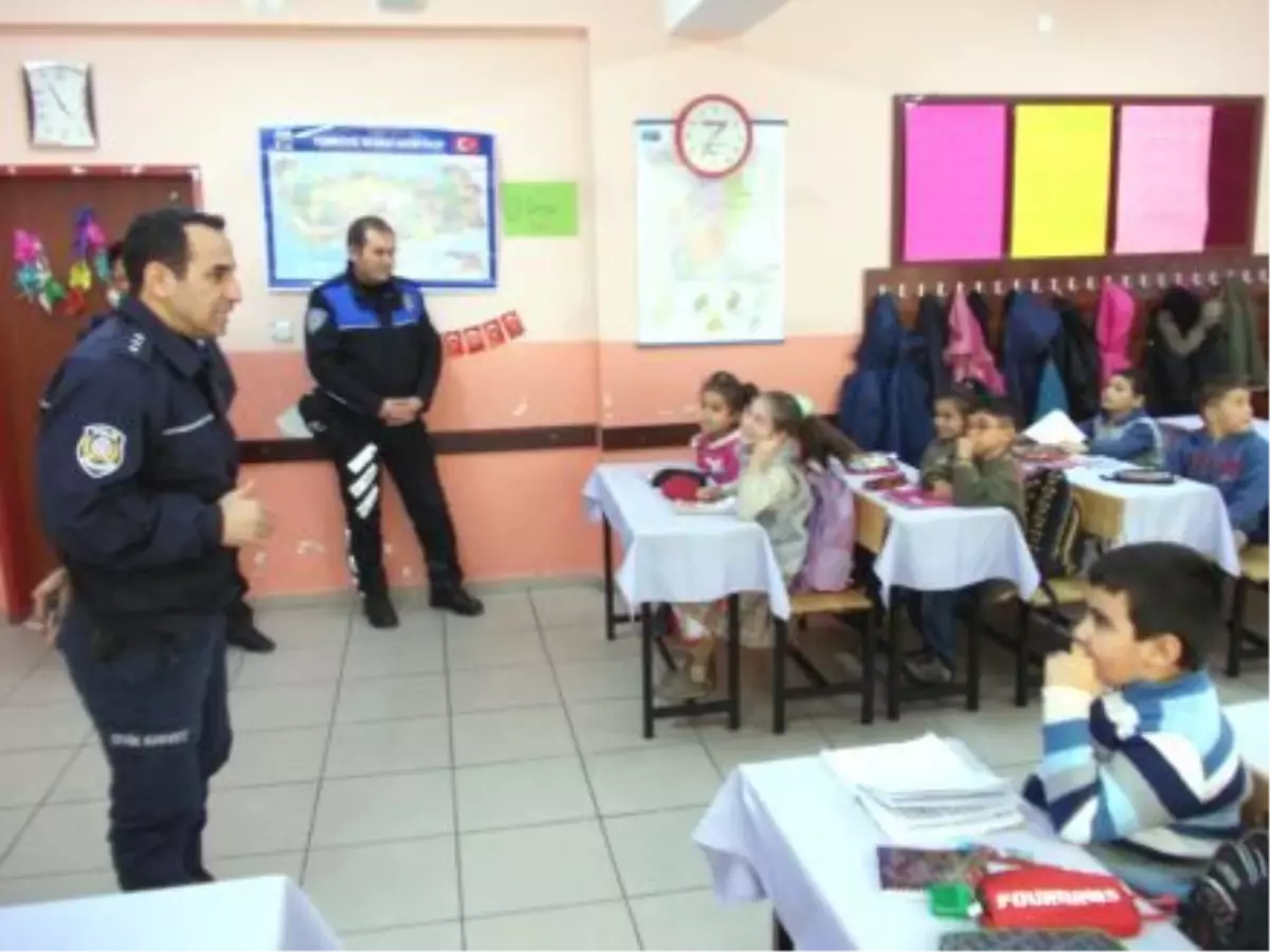 Kırıkkale Emniyet Müdürlüğünden Öğrencilere Eğitim Semineri