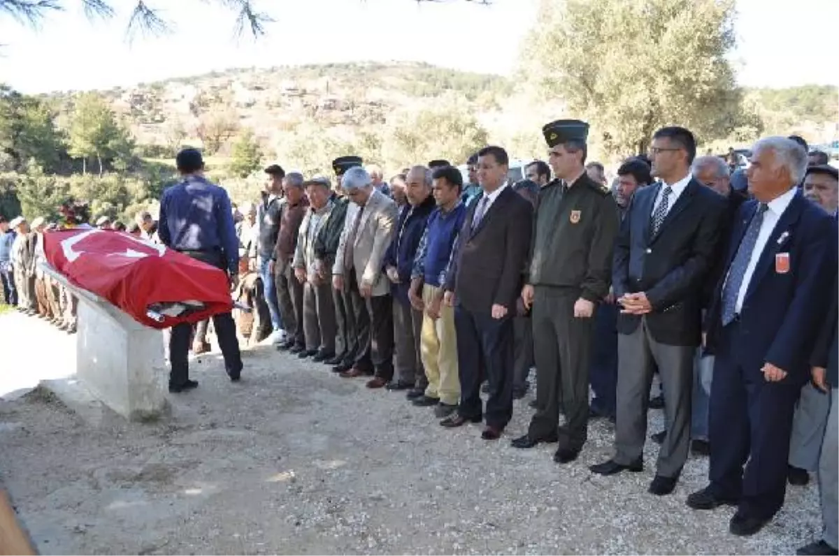 Kore Gazisi Son Yolculuğuna Uğurlandı