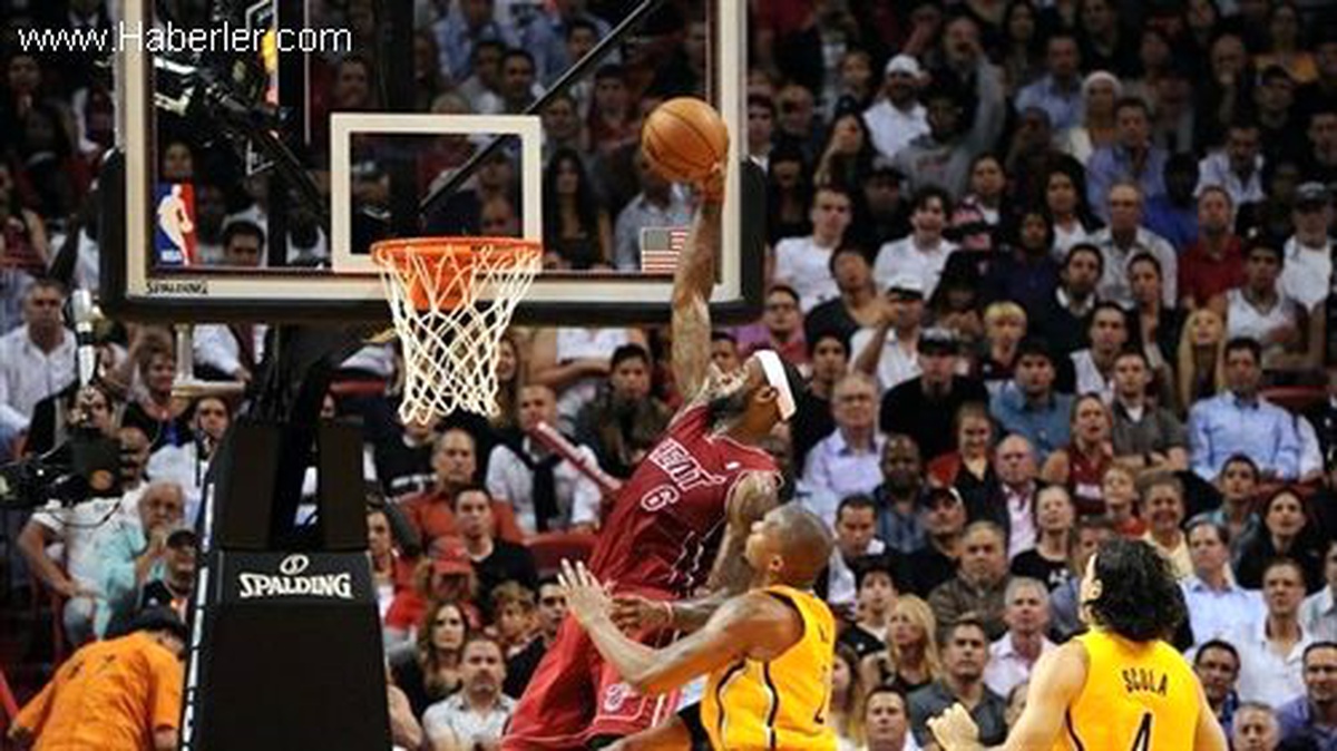 Miami Heat-Atlanta Hawks: 121-119 / Nba\'de Gecein Maçları