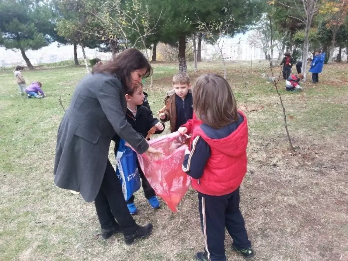 Minik Öğrenciler Mevsimsel Değişimi Gözlemledi