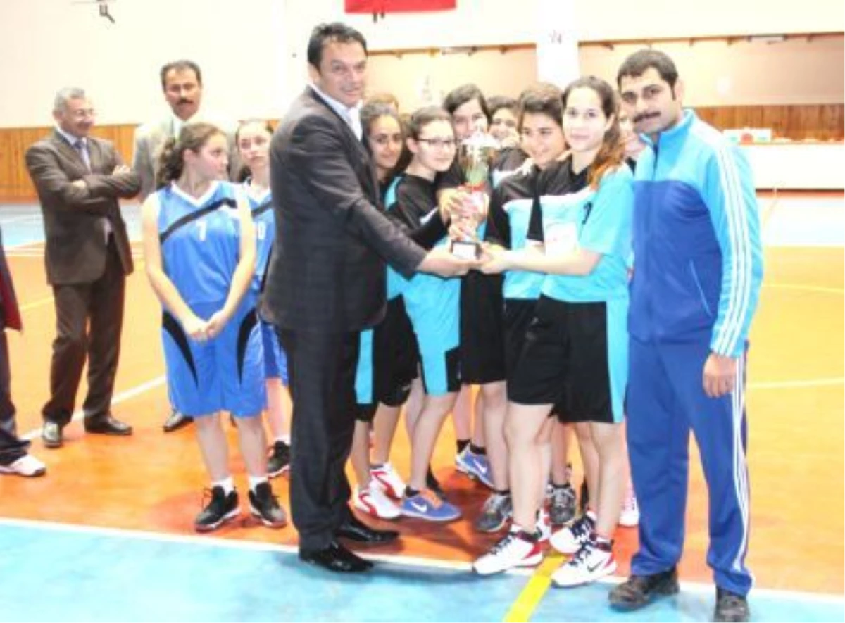 Okul Sporları Genç Kızlar Basketbol Müsabakaları