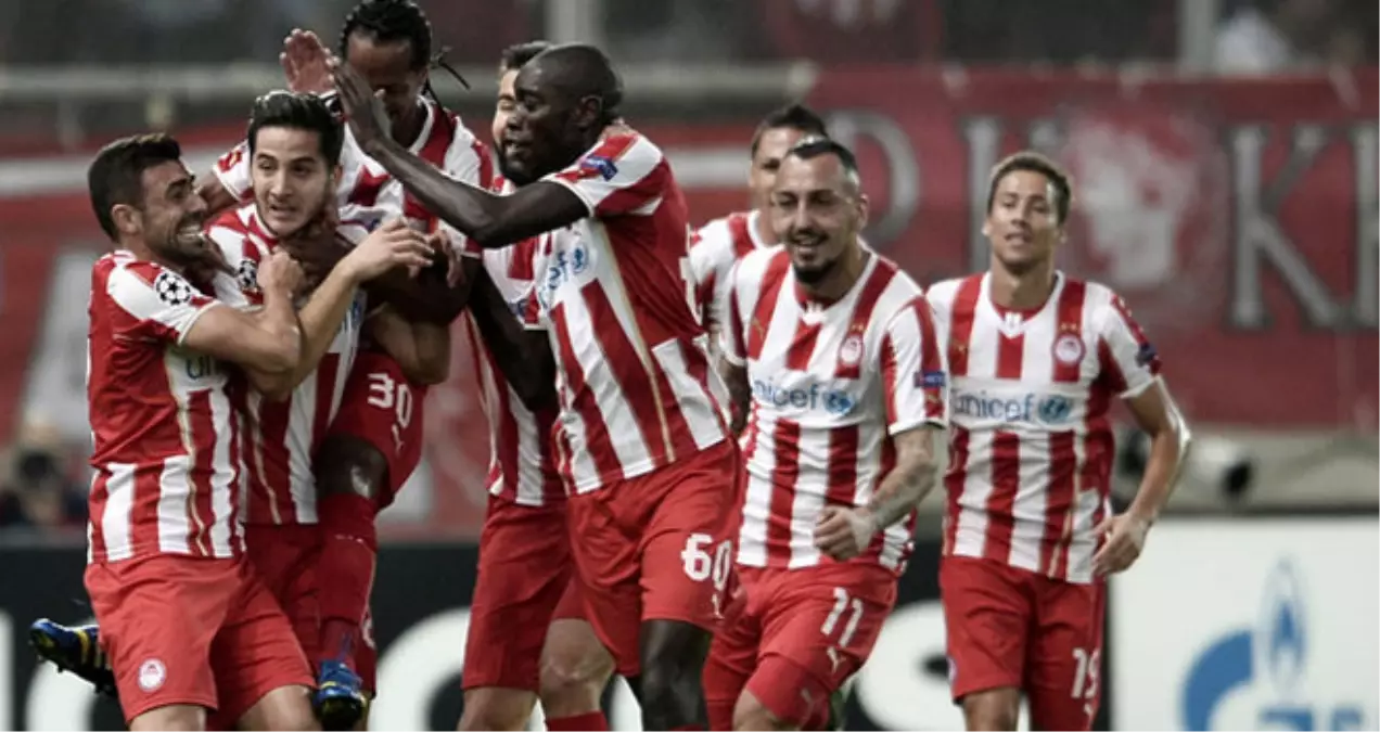 Olympiakos Namağlup Tamamladı