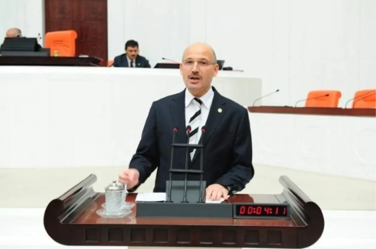 Öztürk, 2014 Bütçesini Değerlendirdi