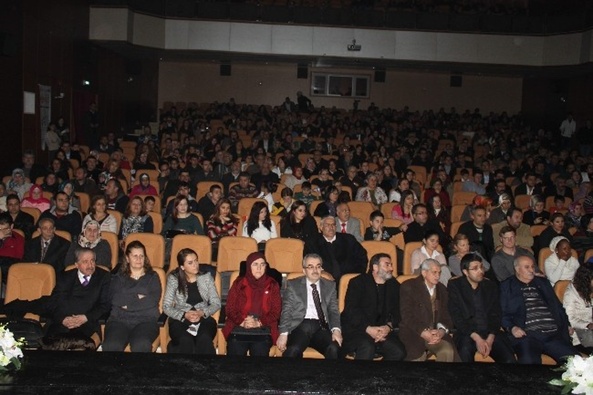 Riskader\'in Tiyatro ve Konserine İlgi