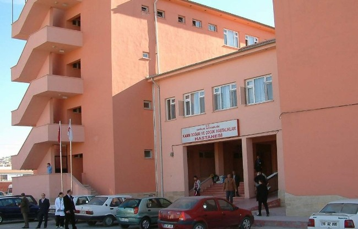 Siirt\'te 4 Kişi Sobadan Sızan Gazla Zehirlendi