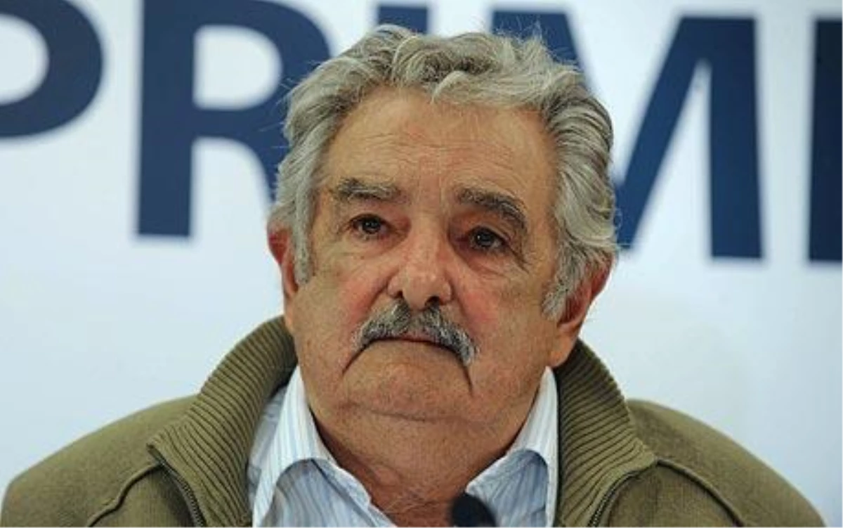Uruguay Devlet Başkanı Mujica, Esrar Yasasını Onayladı