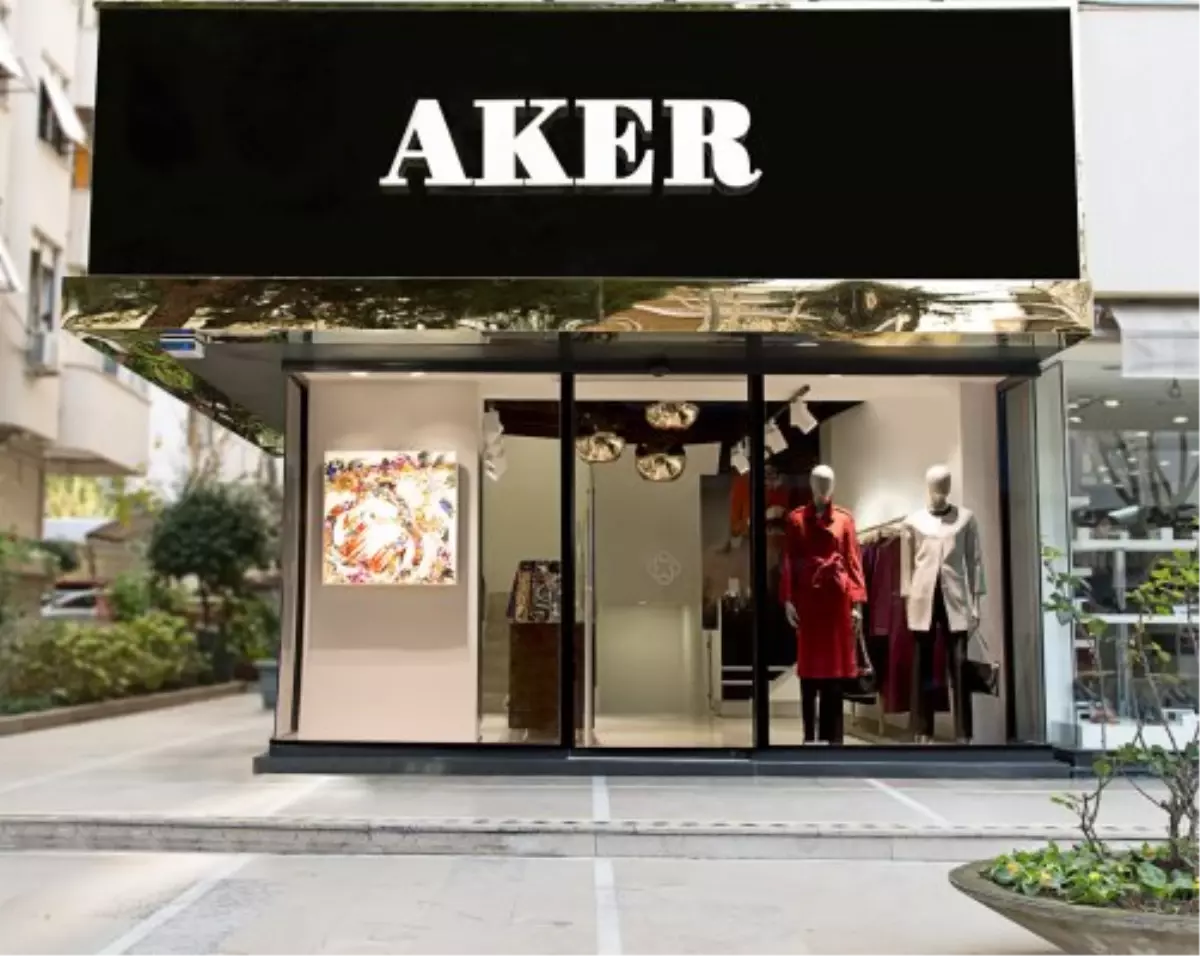 Aker, Yılın Son Mağazasını Bağdat Caddesi\'nde Açtı