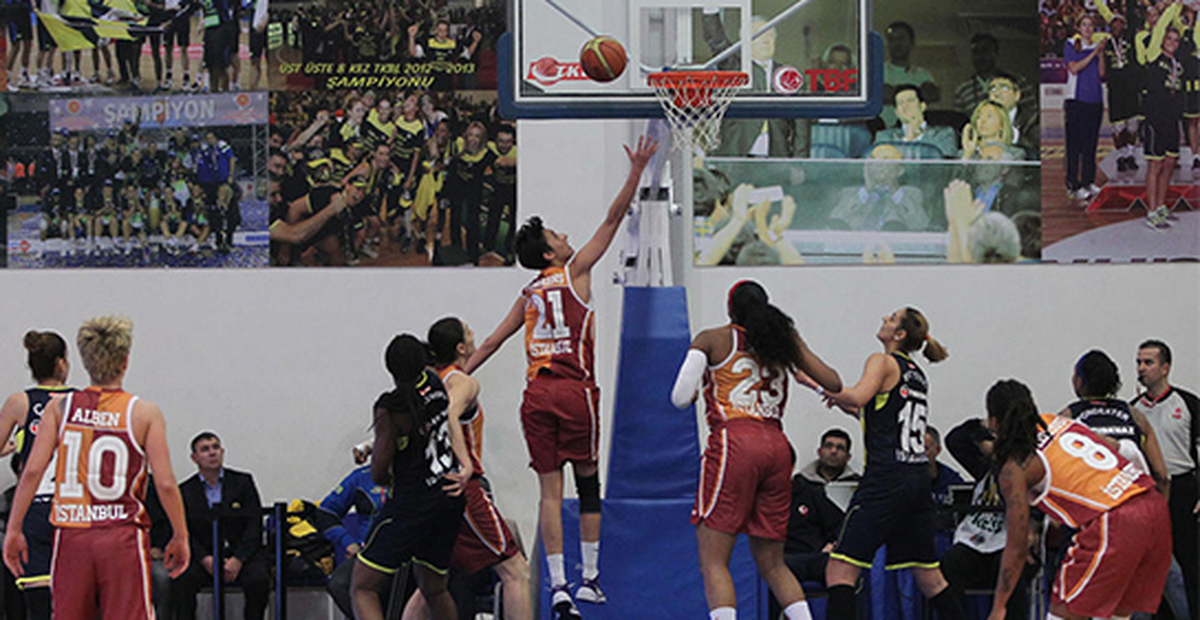 Fenerbahçe, Galatasaray Odeabank'ı 79-67 Yendi