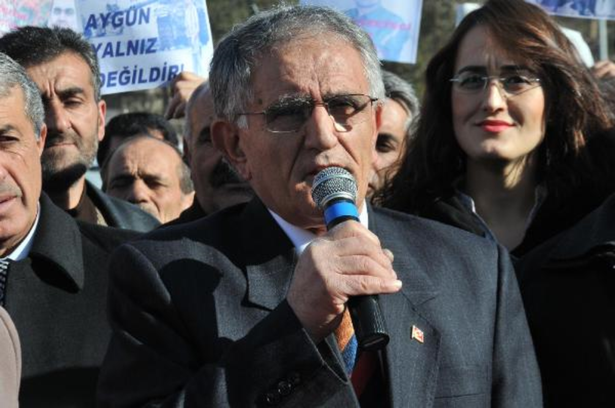 Gazetecı Aygün\'ün Serbest Bırakılması İstendi