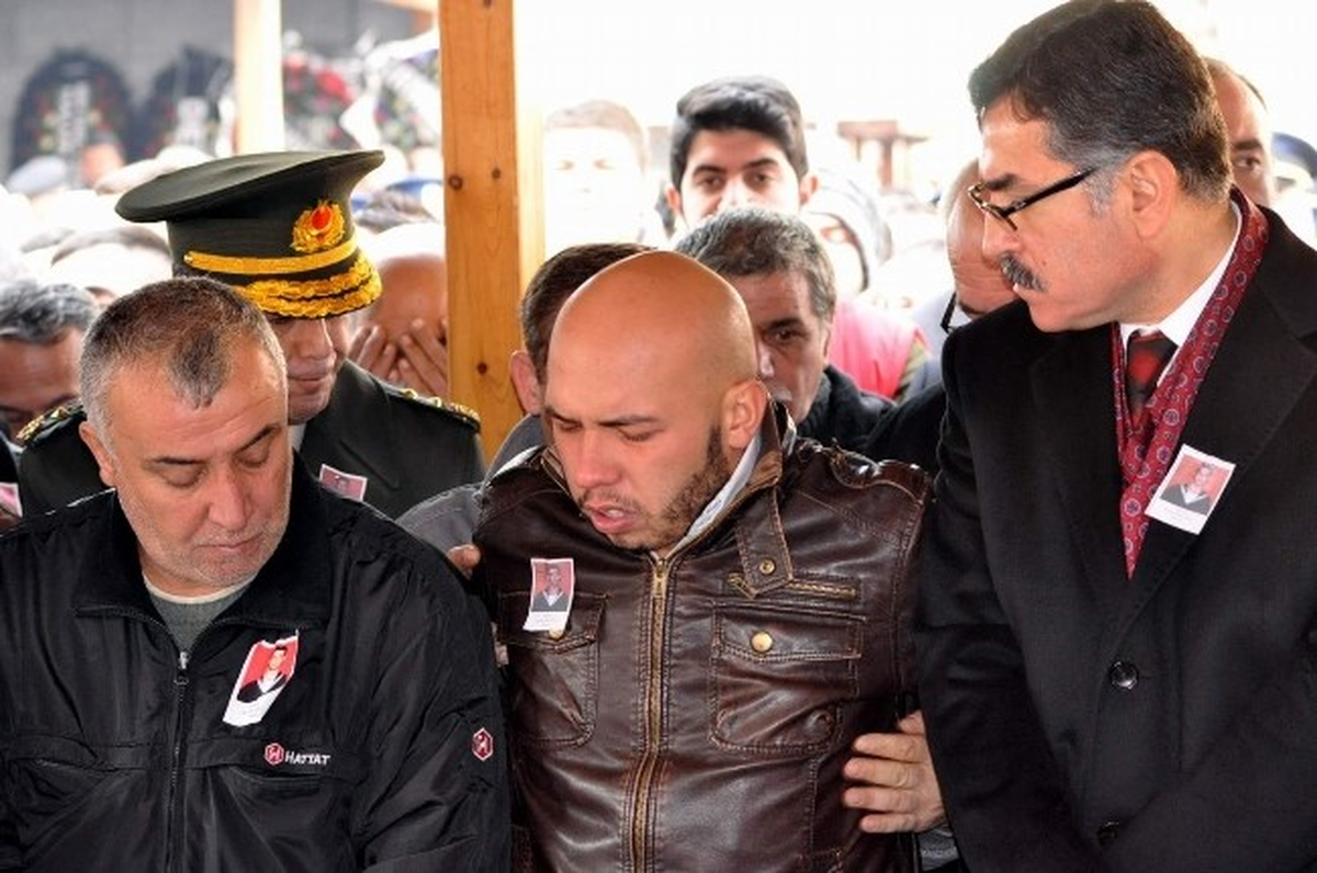 Gönenli Şehit Er Gözyaşları İçinde Toprağa Verildi
