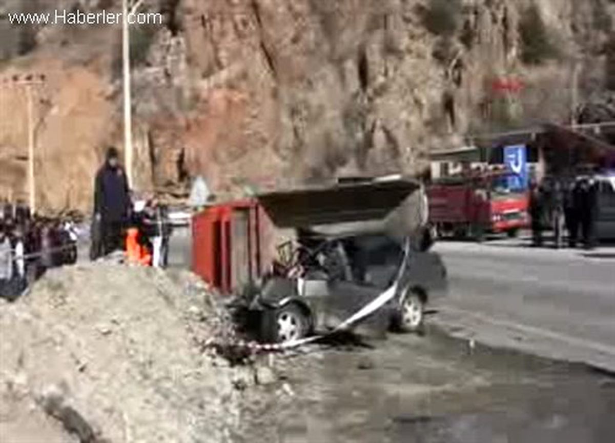 Gümüşhane\'de Trafik Kazası 3 Ölü, 2 Yaralı