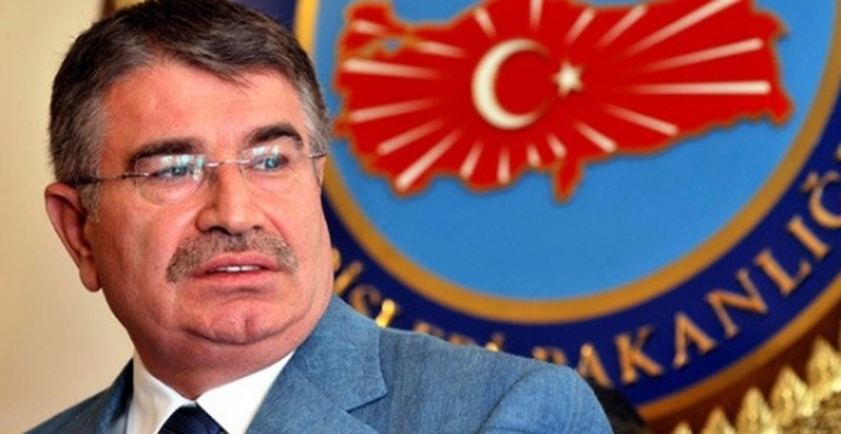 İdris Naim Şahin, AK Parti\'den İstifa Etti