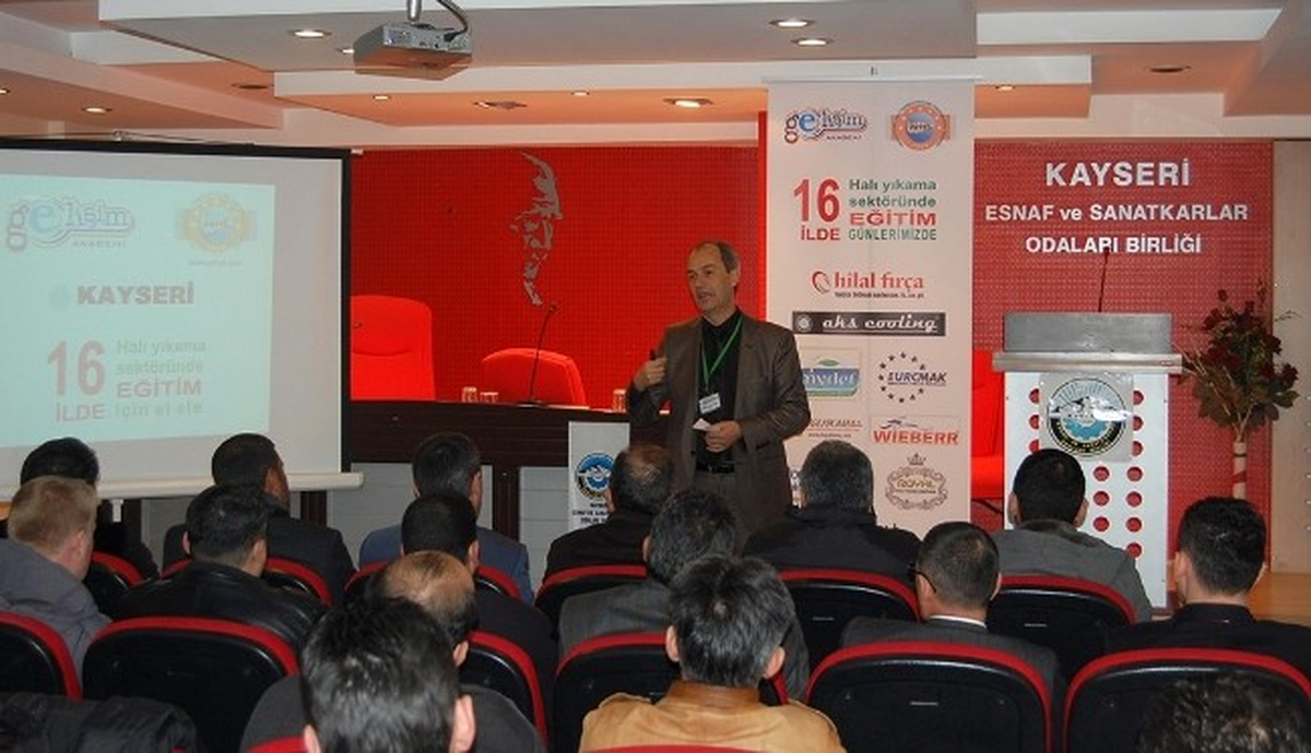 Kayserili Halıcılar Eğitim İçin Bir Araya Geldi
