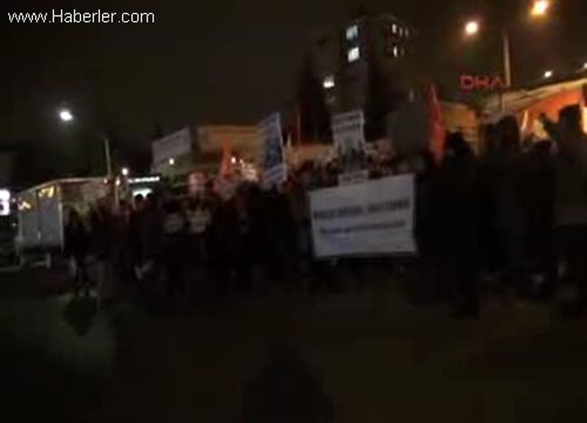 Maraş Katliamı Eskişehir\'de Yürüyüşle Protesto Edildi