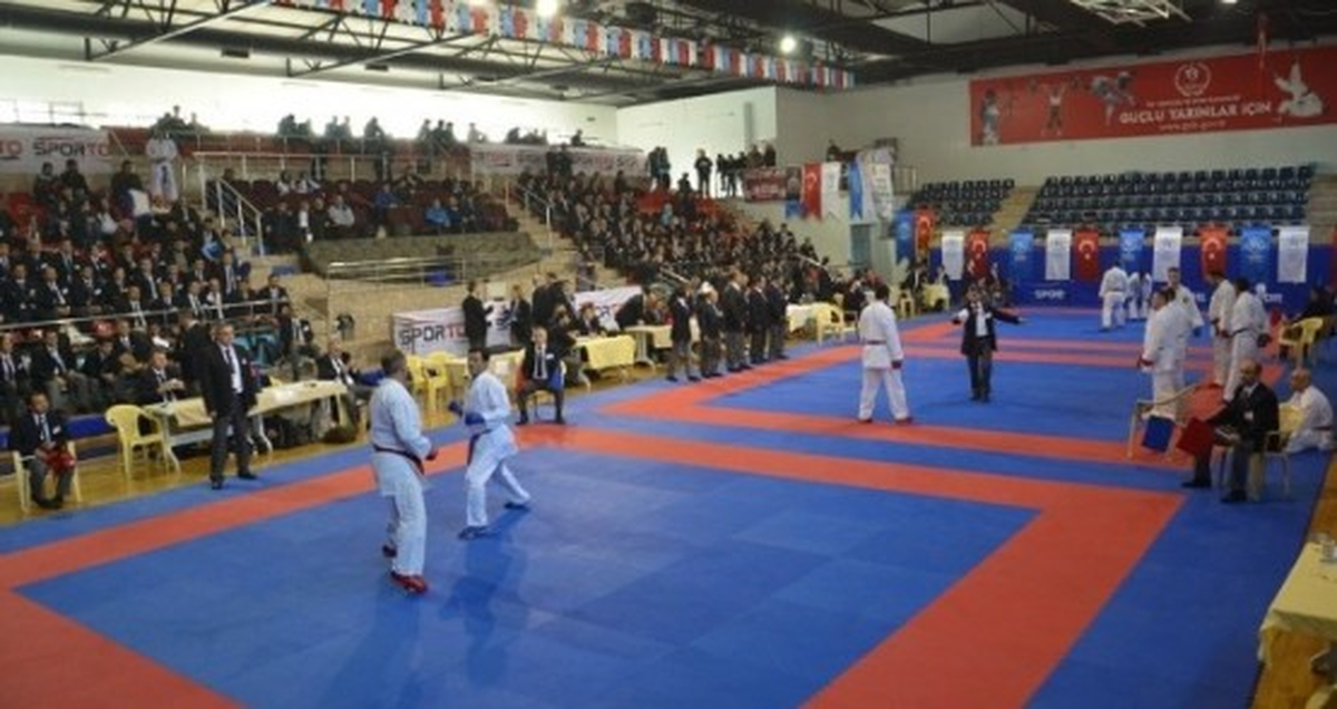 Türkiye Büyükler Karate Şampiyonası Düzce\'de Başlıyor