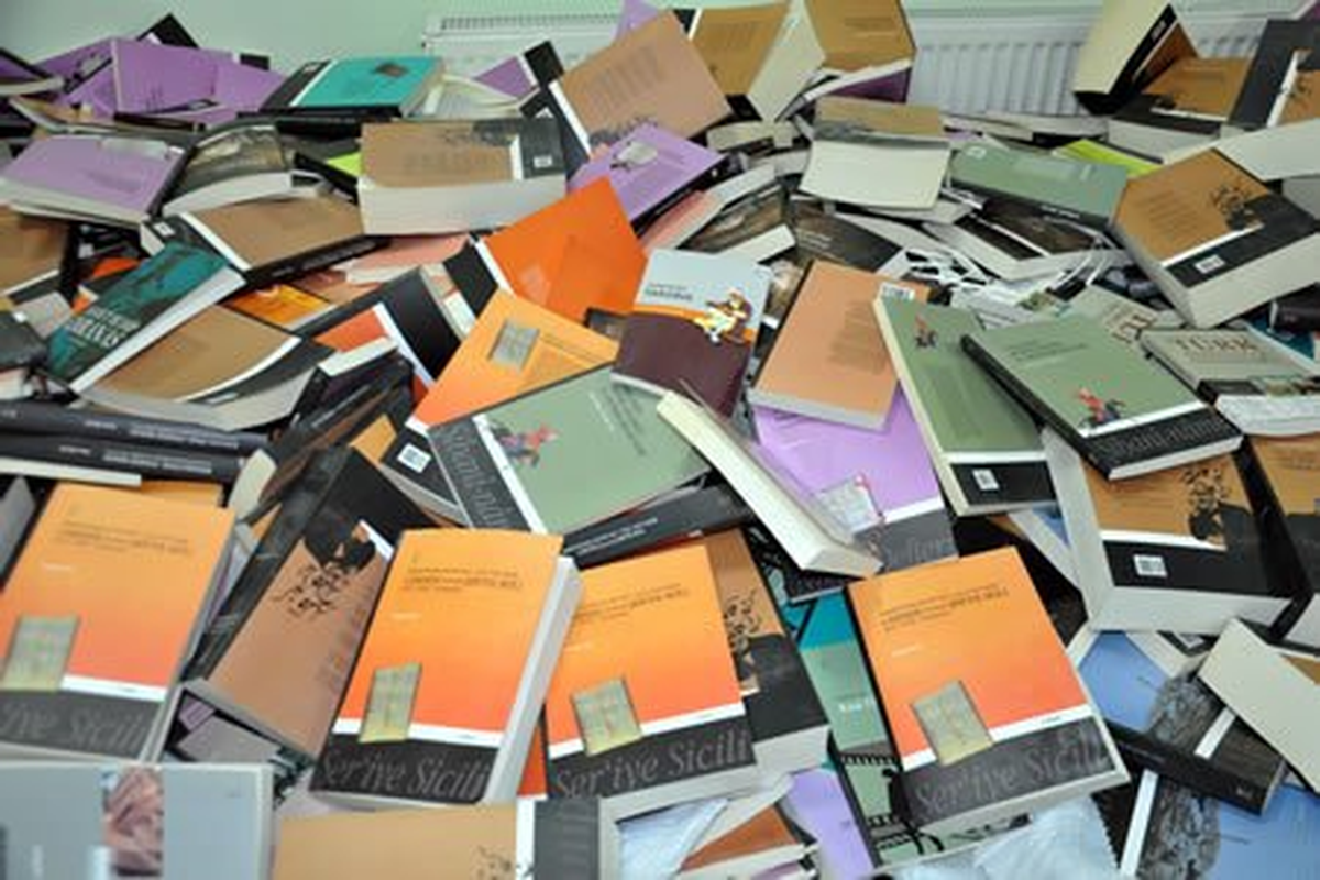Van\'da "Korsan Kitap" Operasyonu
