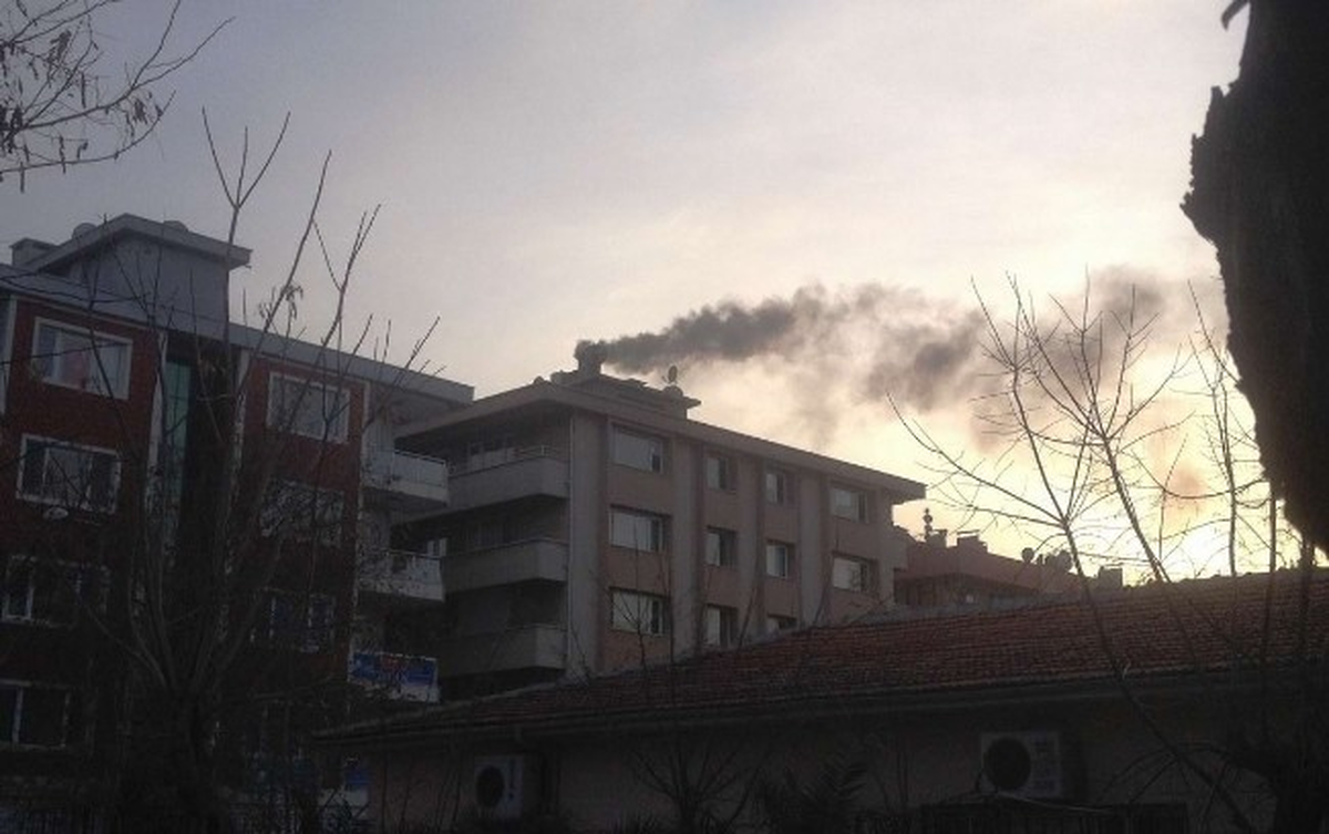 Edremit\'te Bilinçsiz Yakılan Kaloriferler Havayı Kirletiyor