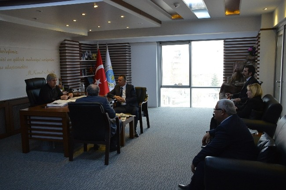 Mandalı, "Eğitimsiz Yürüyemeyiz"